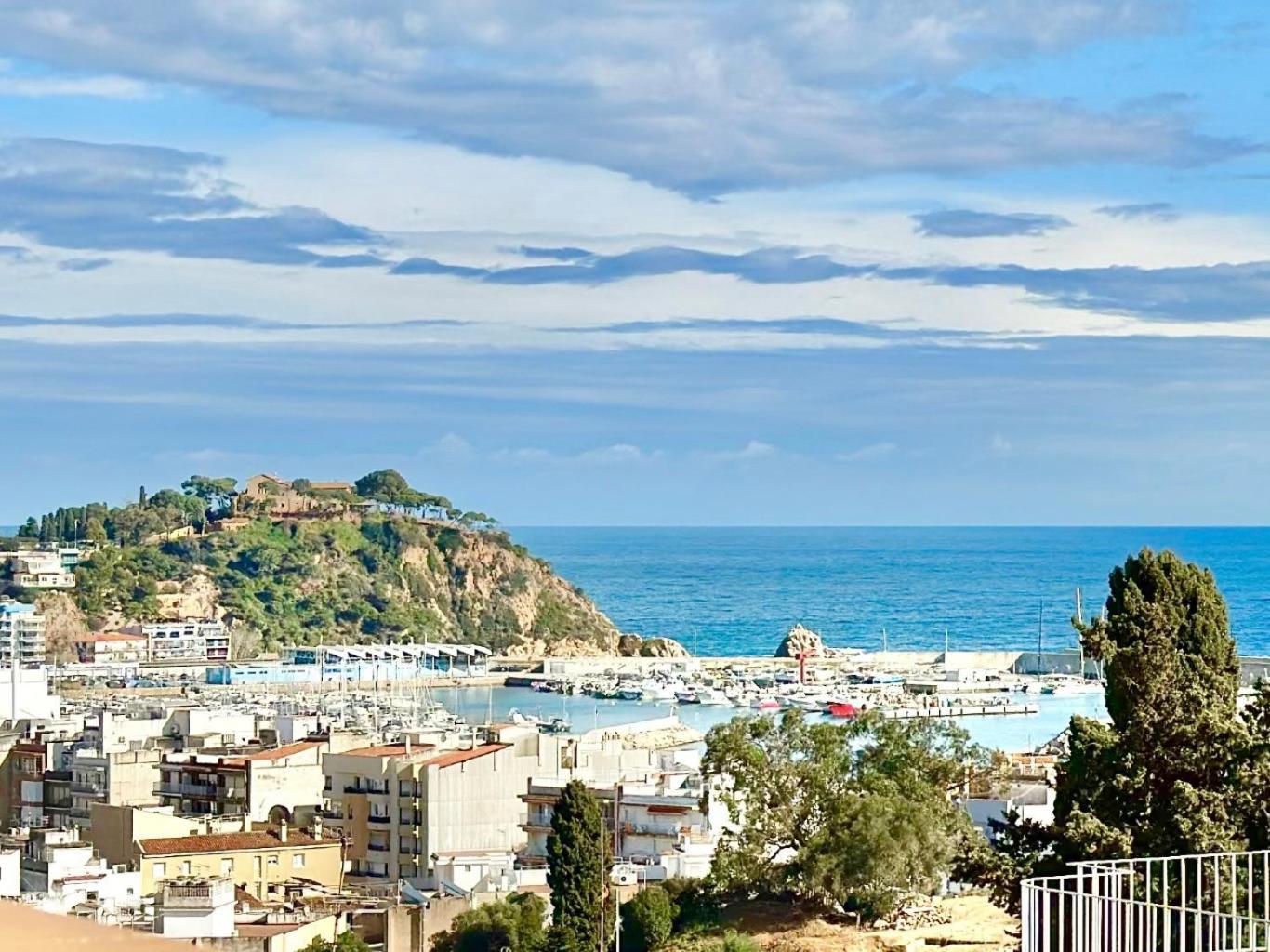 Atico Con Vistas Al Mar A Un Paso Del Centro Apartment Blanes Exterior photo